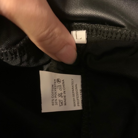 Faux Leather Leggings - Picture 2 of 2